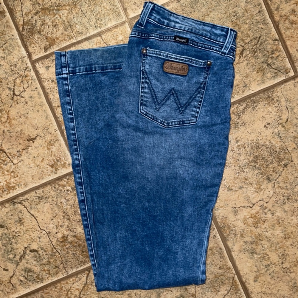 Women’s Wrangler Jeans